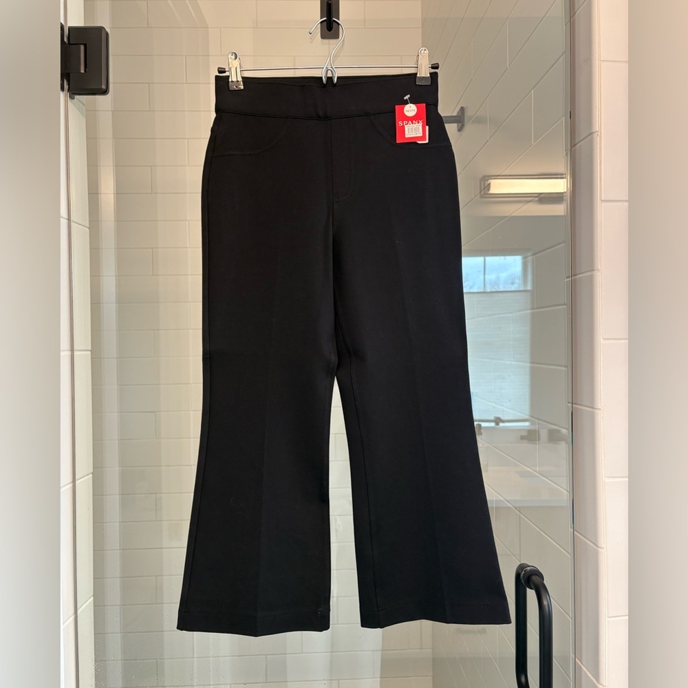 SPANX - NWT cropped flared pants